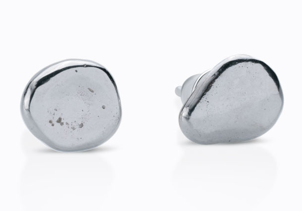 Zusart Jewlry - ювелирный минималистичный бренд из Калининграда. Украшения из серебра: серьги, кольца и многое другое.